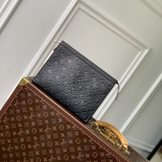 LV Clutch Bags